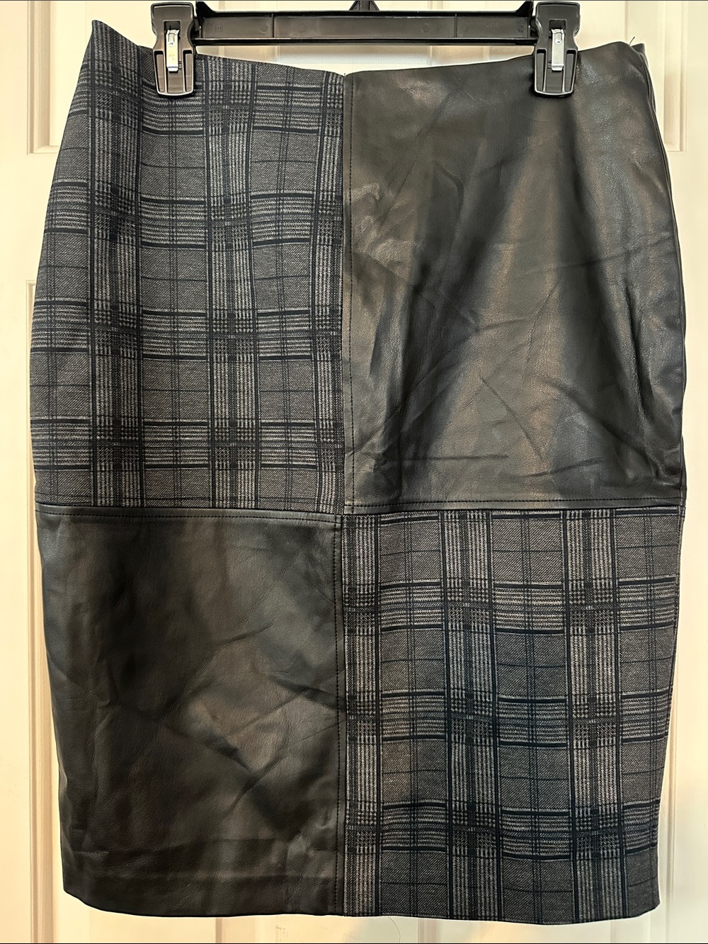 Ivanka Trump mixed media plaid and faux leather pencil skirt size 8